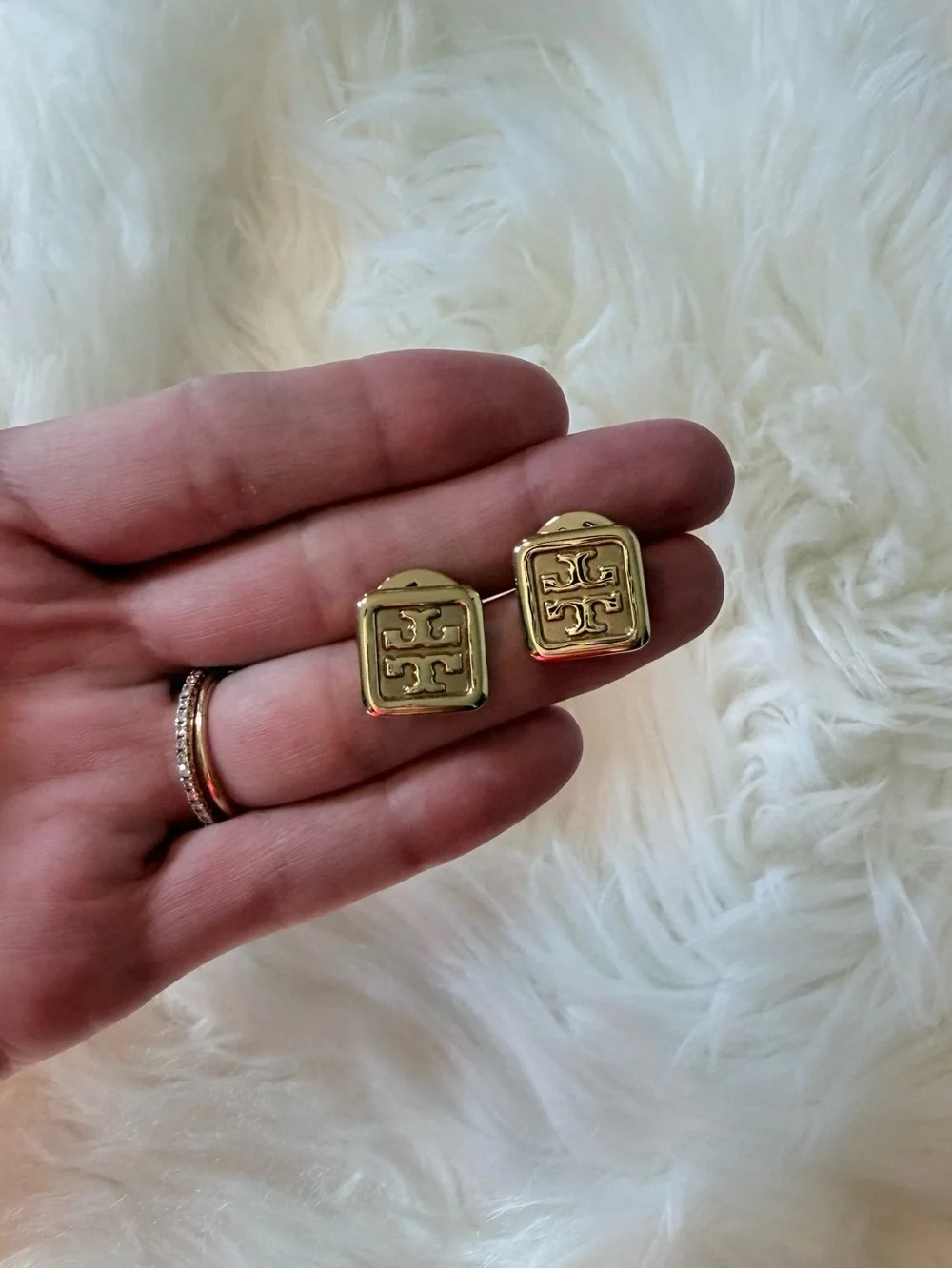 Tory Burch excellent stud